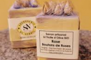 savonnerie du nebbiu savon cube roses